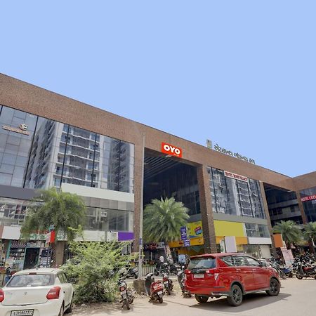 Hotel O Cozy Rooms Сурат Экстерьер фото