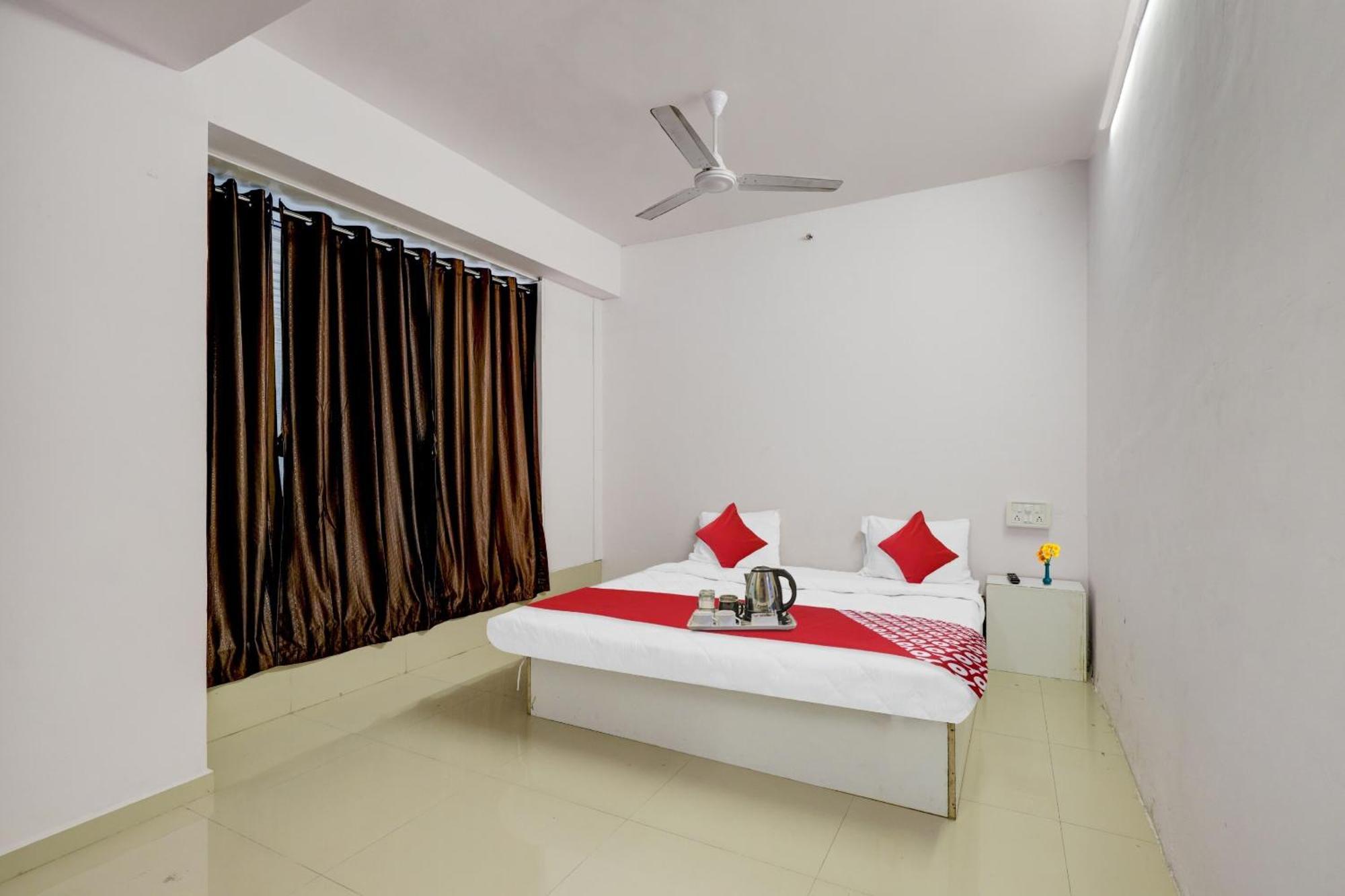 Hotel O Cozy Rooms Сурат Экстерьер фото
