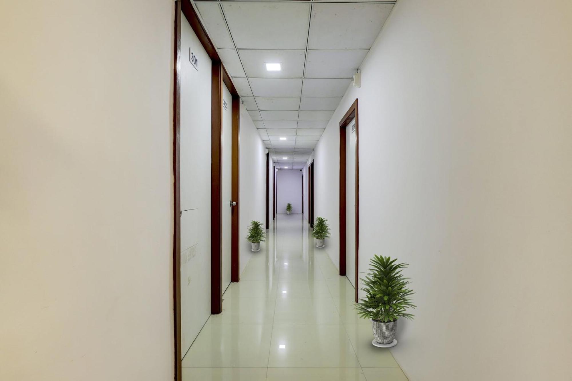 Hotel O Cozy Rooms Сурат Экстерьер фото