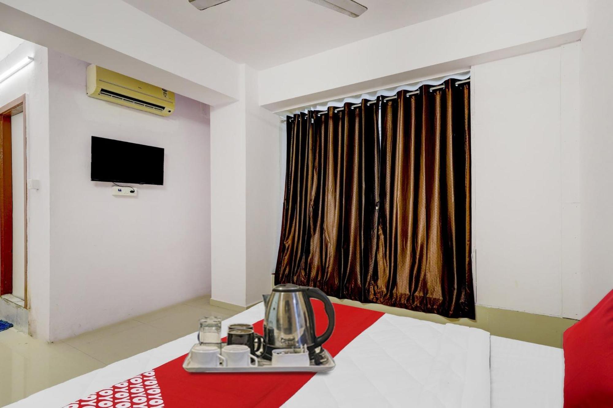 Hotel O Cozy Rooms Сурат Экстерьер фото